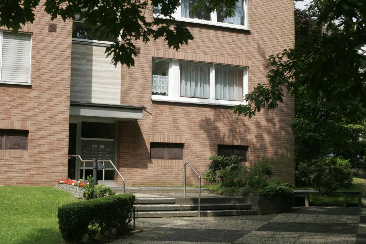 Tonis Apartment